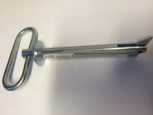 Lock hitch pin