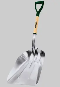 D-handle scoop shovel