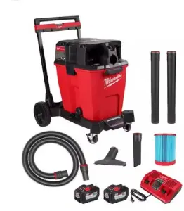 MILWAUKEE 12 GALLON VACUUM